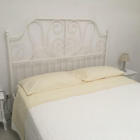 Bed & Breakfast Piazza Matteotti Stornara Exteriör bild
